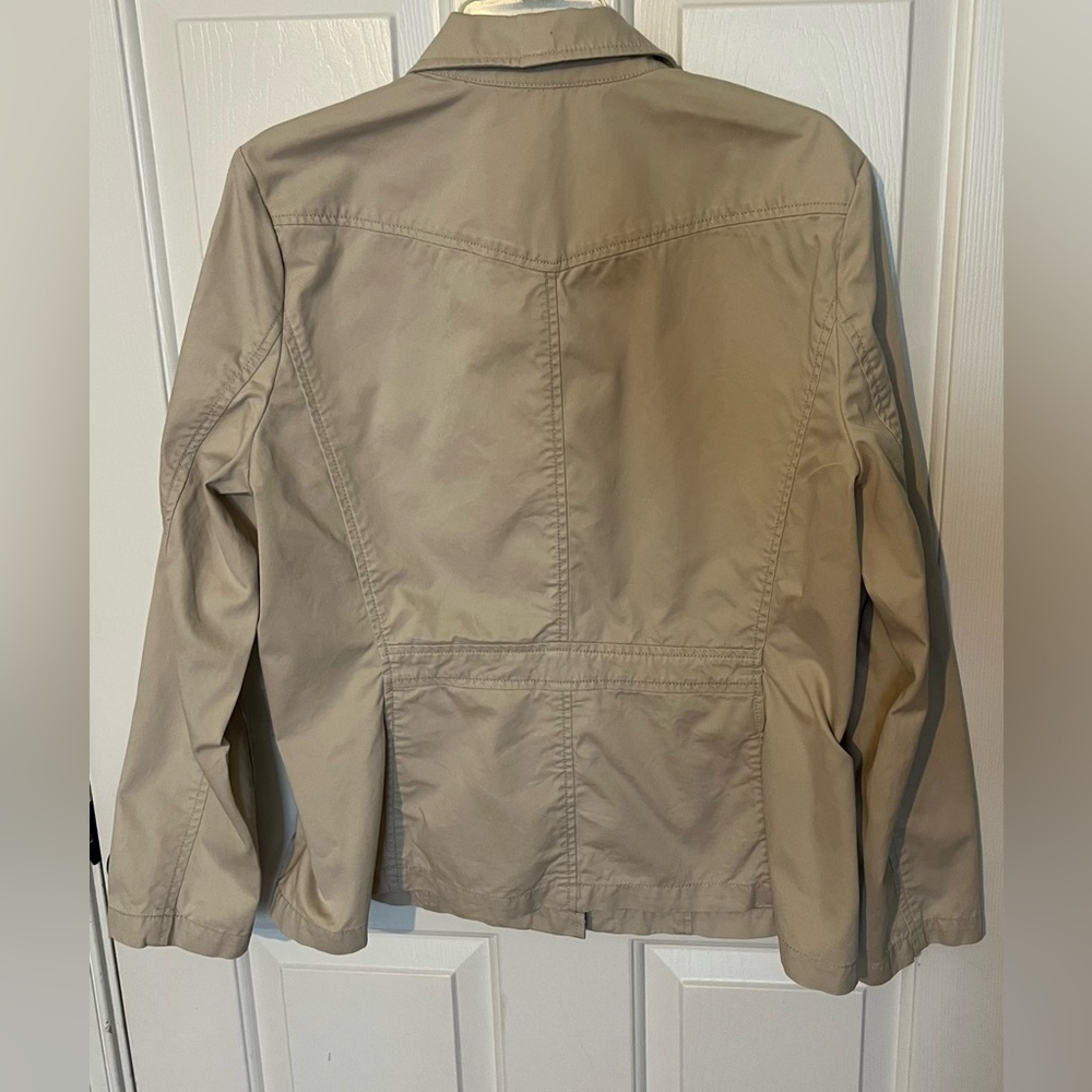 Eddie Bauer Women's Utility Jacket in Tan - Picture 2 of 8